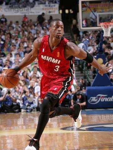 TA：三大顶级经纪公司威胁起诉英超，反对财务新规（TA：三家头部经纪公司扬言起诉英超，抗议新的财务规定）