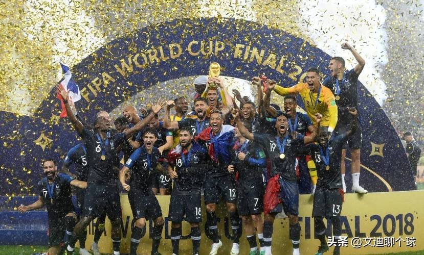 马德里足协举办第35届年度颁奖典礼，马塞洛、卡西等人出席（第35届马德里足协年度颁奖盛典举行，马塞洛、卡西利亚斯等出席）