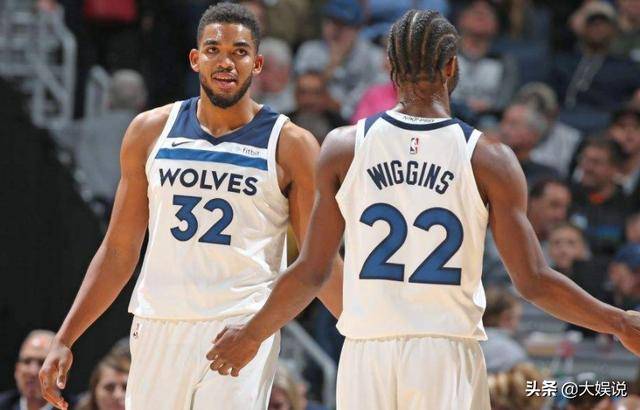 足球历史十大传奇球星（足坛史上十大传奇巨星）