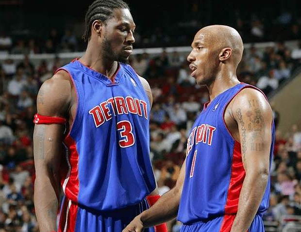 勇士最强五小阵容亮相，防守端堪称铜墙铁壁，科尔终于找到赢球钥匙（勇士祭出最强五小，防守固若金汤，科尔掌握赢球密码）