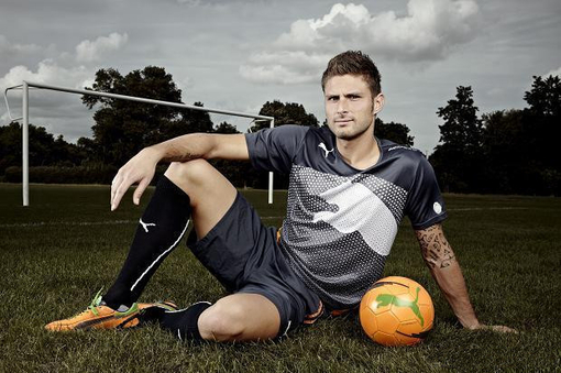 法比奥：能拿到金靴是队友的支持，希望把喜悦延续到足协杯（法比奥：金靴离不开队友支持，盼将喜悦延续至足协杯）