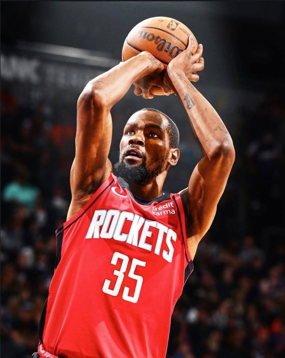 内维斯国家队和俱乐部近17场攻入11球，生涯此前146场仅进9球（内维斯国家队+俱乐部近17场轰11球，此前146场仅进9球）