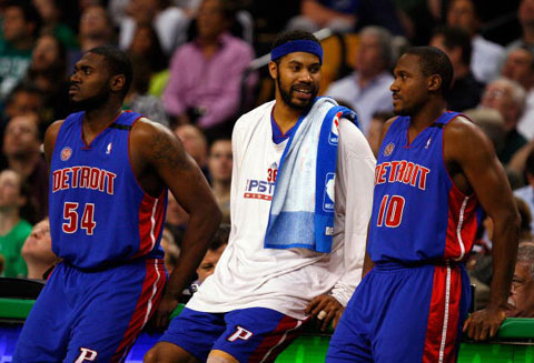 菲尔-琼斯谈马奎尔传中：我不知道他有这种能力，没在训练中见过（菲尔-琼斯评马奎尔传中：训练从未见过，没想到他还有这手）