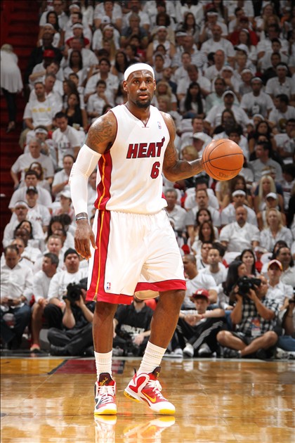 独家伊曼纽尔·丹索将加盟苏格兰超级联赛球队利文斯顿足球俱乐部（独家消息：伊曼纽尔·丹索即将签约苏超利文斯顿）