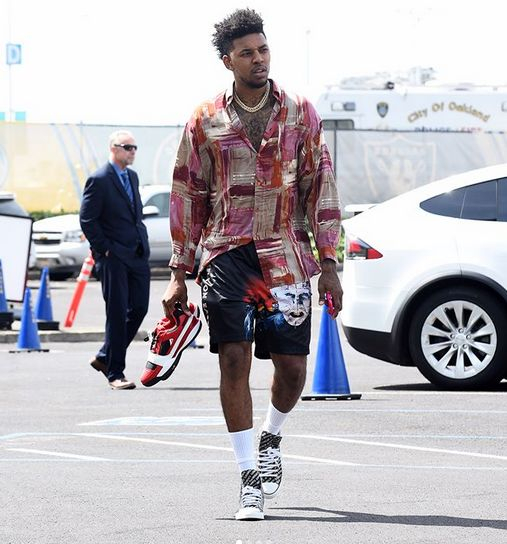 历史第一人！梅西解锁职业生涯第400次助攻（梅西完成生涯第400次助攻，独占历史第一）