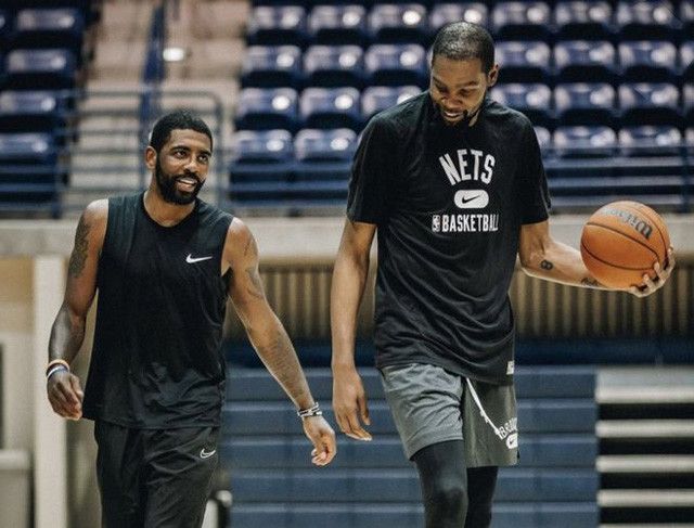 没开始就结束？奥西利奥：冬窗操作复杂，现有阵容已足够完整（冬窗恐难有大动作？奥西利奥：运作复杂，现有班底已相当齐整）