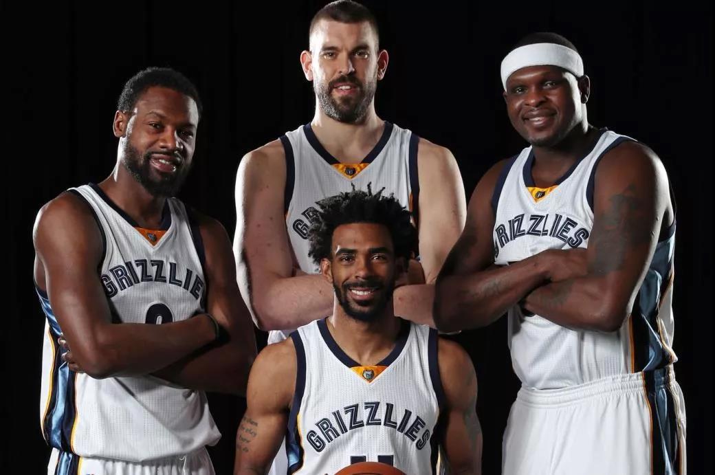 本轮欧冠最佳阵容：姆巴佩、维蒂尼亚领衔，赖斯、库库在列（欧冠本轮最佳阵容出炉：姆巴佩、维蒂尼亚领衔，赖斯、库库入选）