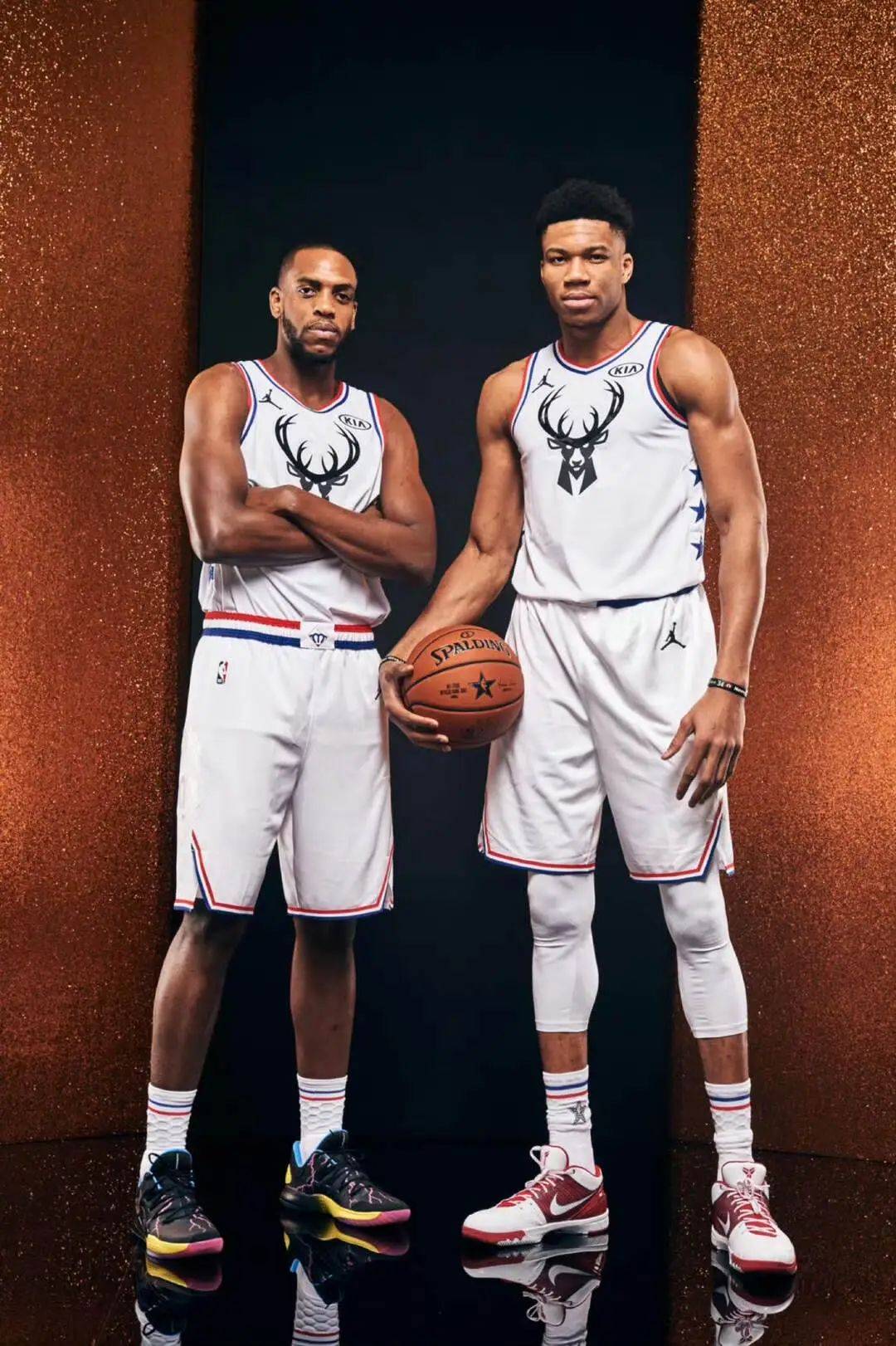 哈登突破失误，比赛节奏瞬间改变（哈登突破失手，比赛节奏骤变）