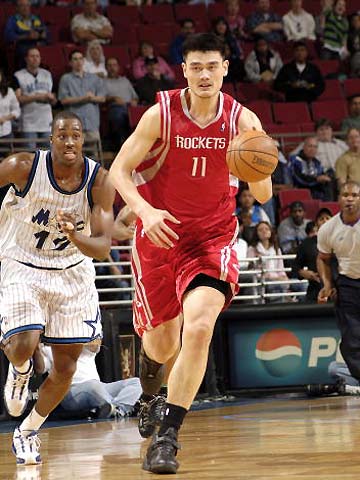 渝媒介绍重庆铜梁龙冲超庆典：也是新股东形象的首次集中展示（渝媒解读重庆铜梁龙冲超庆典：新股东形象首次集中亮相）