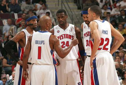 签了签了！贝弗利新工作！来自NBA的防守大闸（贝弗利签约新职位，NBA防守大闸开启新篇章）