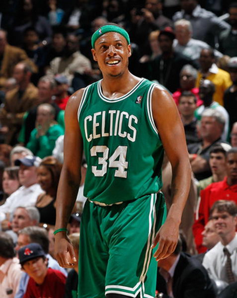 国乒击败法国队，王曼昱战胜帕瓦德，孙颖莎和王楚钦混双取胜（中国乒乓球队力克法国，王曼昱挑落帕瓦德，孙颖莎／王楚钦混双告捷）