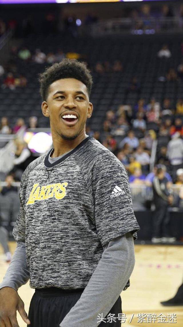 比赛集锦：埃尔切2-2皇马（精彩回放：皇马2-2战平埃尔切）