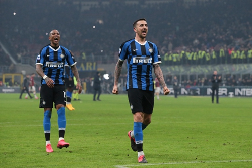 欧洲足球专家称赞瓦尔迪：他完美契合克雷莫内塞，能踢到41岁（欧足专家盛赞瓦尔迪：与克雷莫内塞天作之合，有望踢到41岁）