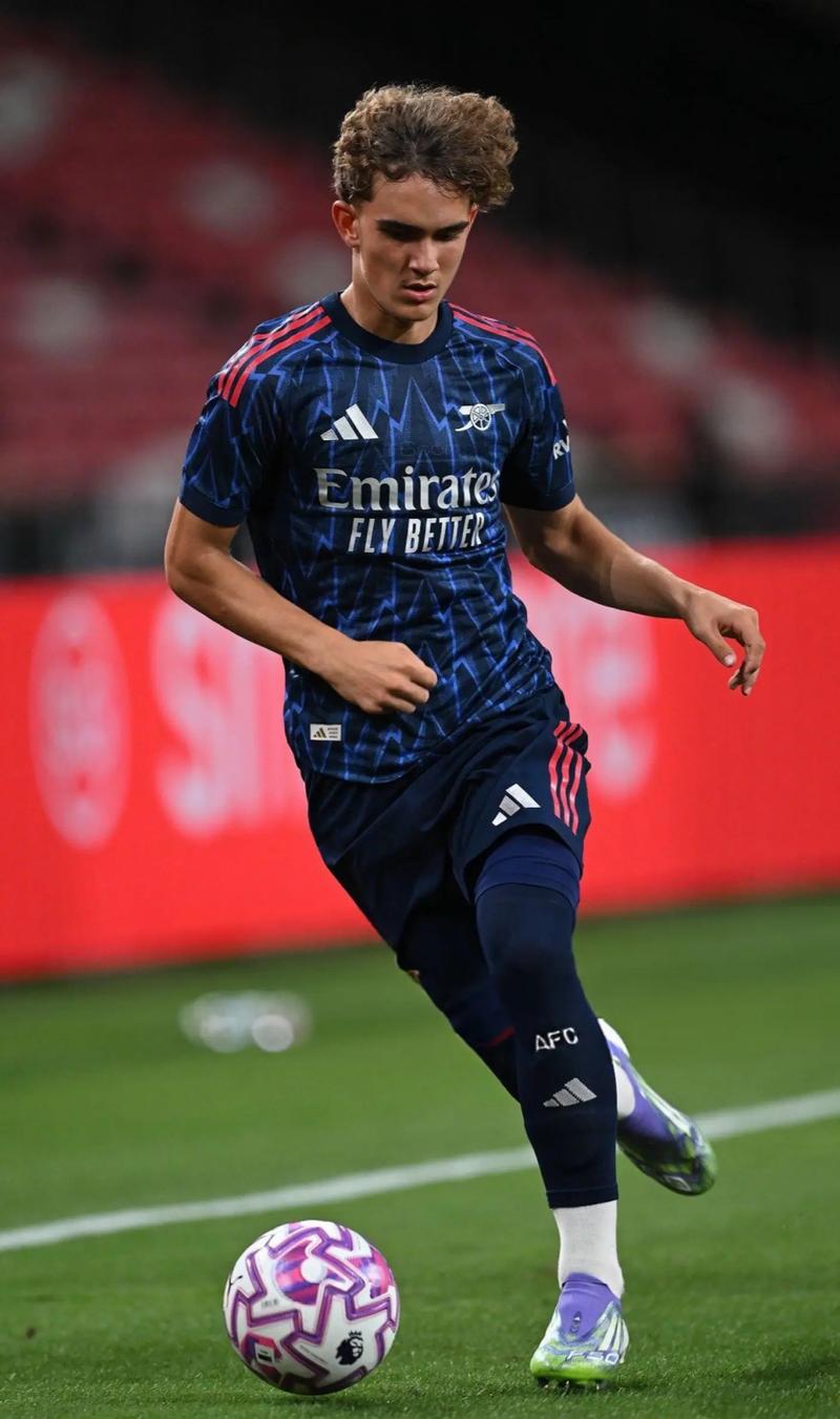 拉波尔特：我在曼城6年本可以赢得更多欧冠，至少3个也不为过（拉波尔特：在曼城六年原本能多夺欧冠，起码三次不为过）