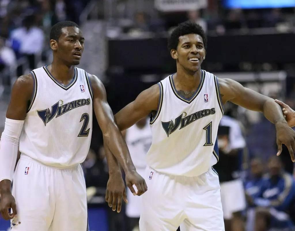 格策：两个头球丢球让人恼火；总体来说我们的防守做得不错（格策：被头球连丢两球令人恼火，但整体防守还不错）