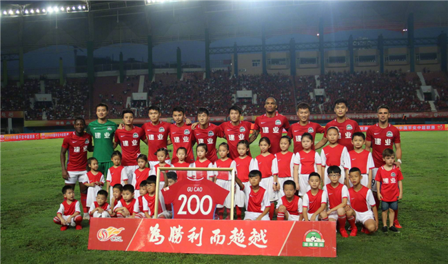 巴萨主帅换人神了！拉什福德出场4分钟助攻，赛季21场造15球超值（巴萨主帅神调度！拉什福德登场4分钟送助攻，21战15次参与进球物超所值）