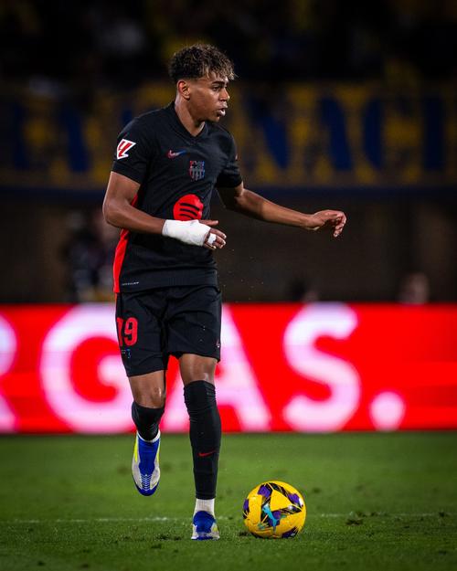 转正了！美记：步行者将与加里森·马修斯签订一份标准合同！（正式签约在即！美媒：步行者将与加里森·马修斯达成标准合同）