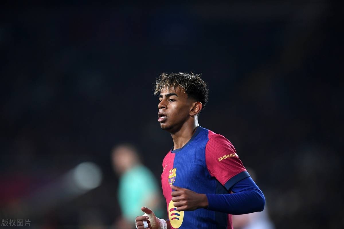 布伦森狂砍34分＆命中6记三分，尼克斯主场战胜骑士（布伦森轰下34分并投进6记三分，尼克斯主场击败骑士）