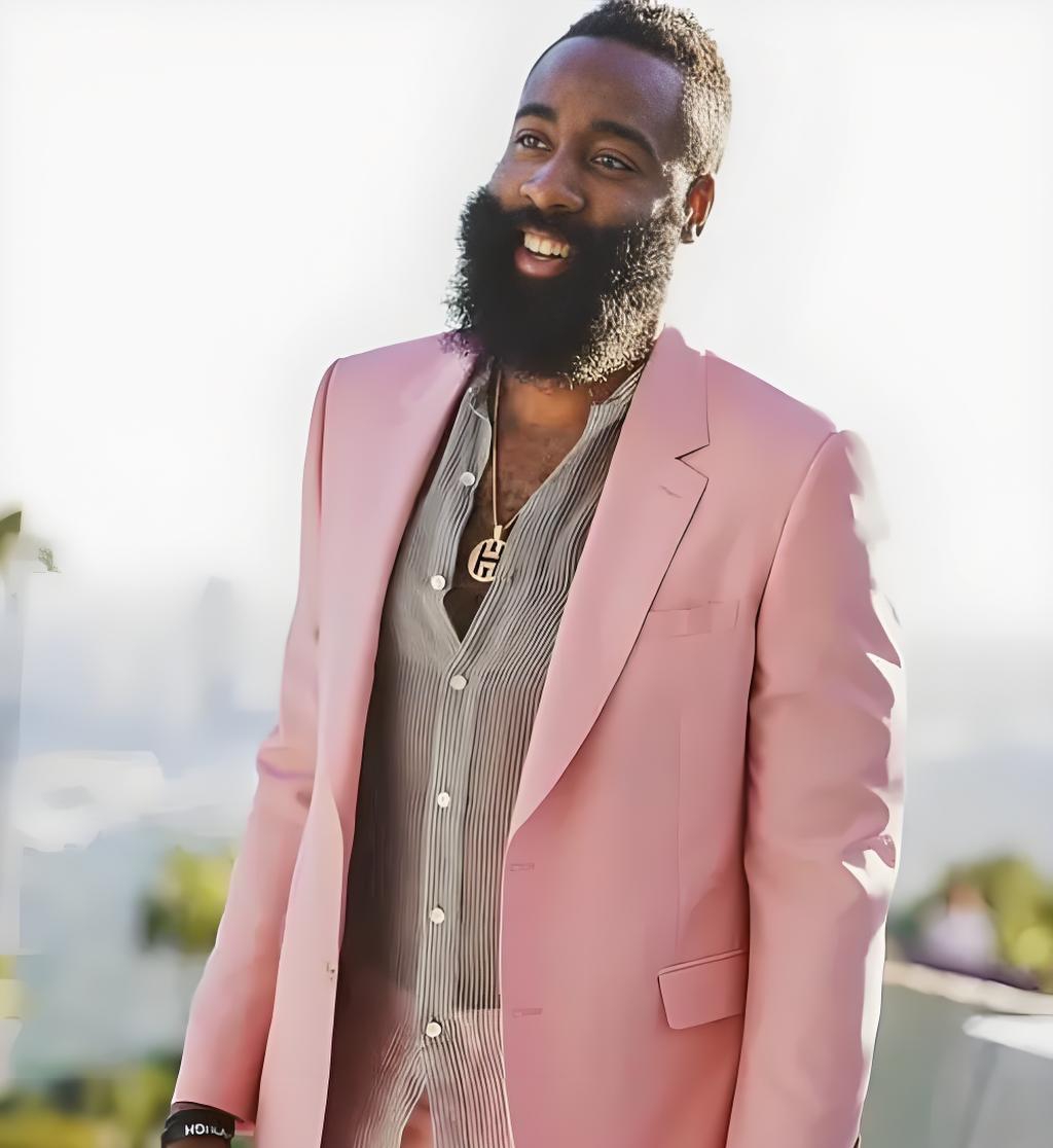 雷霆狂胜独行侠豪取14连胜！SGA三节打卡33分，浓眉9中1仅得2分（雷霆大胜独行侠豪取14连胜：SGA三节轰33分，浓眉9投1中仅2分）