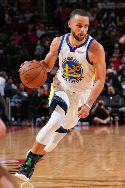 图片报：伊万诺维奇已提出和小猪离婚，结束9年婚姻（图片报称：伊万诺维奇申请与小猪离婚，9年婚姻画上句号）