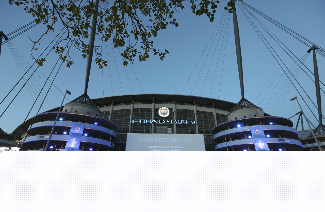 年轻球员释放潜力（青年球员展露锋芒）