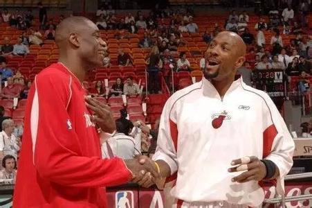 詹黑Skip：在重大的比赛中，杜兰特一贯会压制詹姆斯（詹黑Skip称：大赛里杜兰特一再压过詹姆斯）