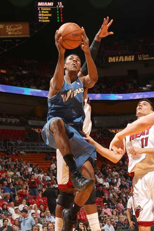 蒙特拉：已要求意甲3月暂停以备战附加赛，加图索也会同意的（蒙特拉：已提议意甲三月停赛备战附加赛，预计加图索会支持）